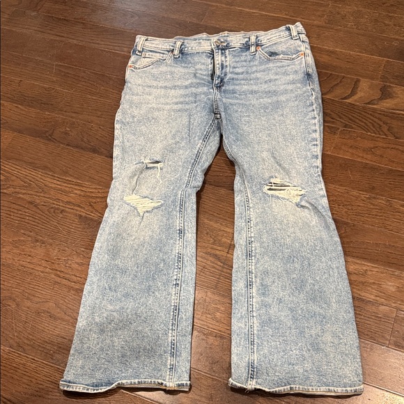 Gap 90s loose flare. Mid rise. Size 14s - Picture 1 of 5